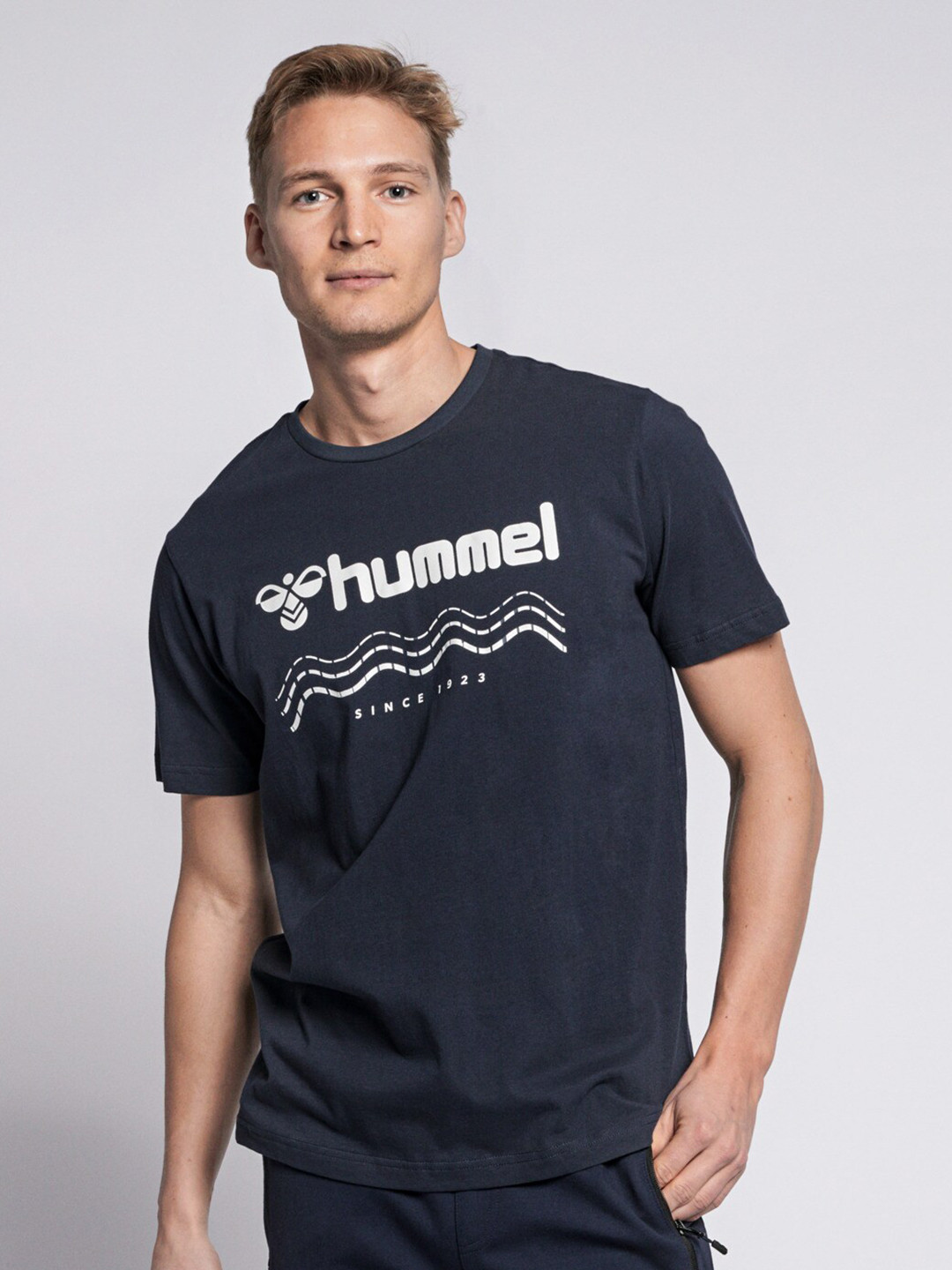 

hummel Men Blue Typography Printed T-shirt