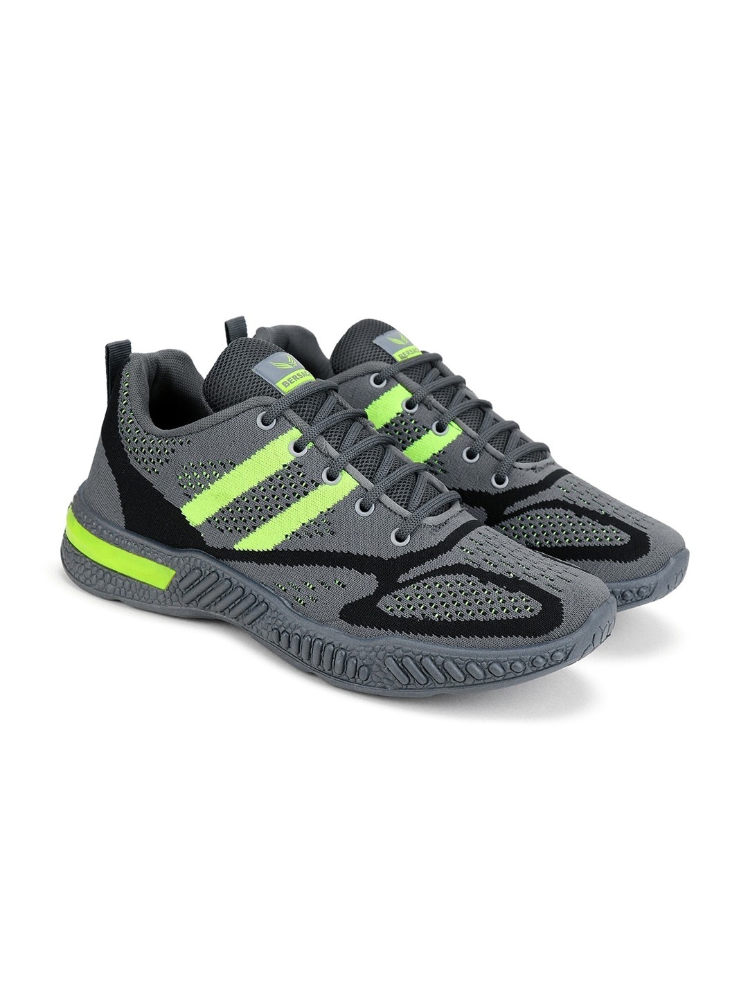 

BERSACHE Men Grey Colourblocked Core
