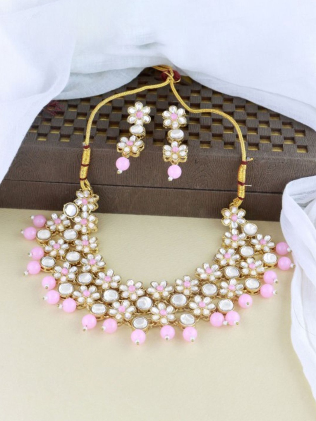 

I Jewels Gold-Plated Stone-Studded Choker Jewellery Set