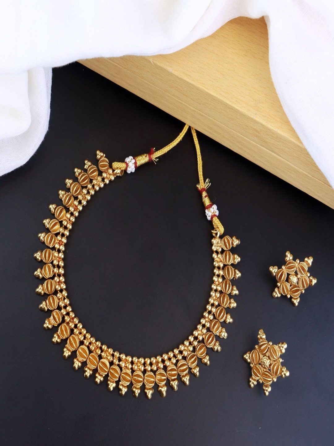 

I Jewels Women Gold-Plated Choker Jewellery Set