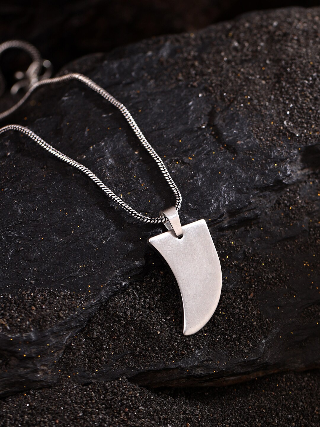 

VIRAASI Men Silver-Toned Silver-Plated Tooth Pendant Chain