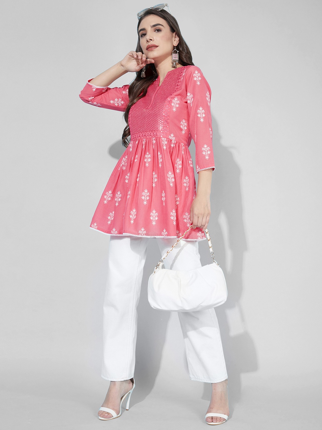 

SKYLEE Notch Neck Geometric Printed Sequinned Kurti, Pink