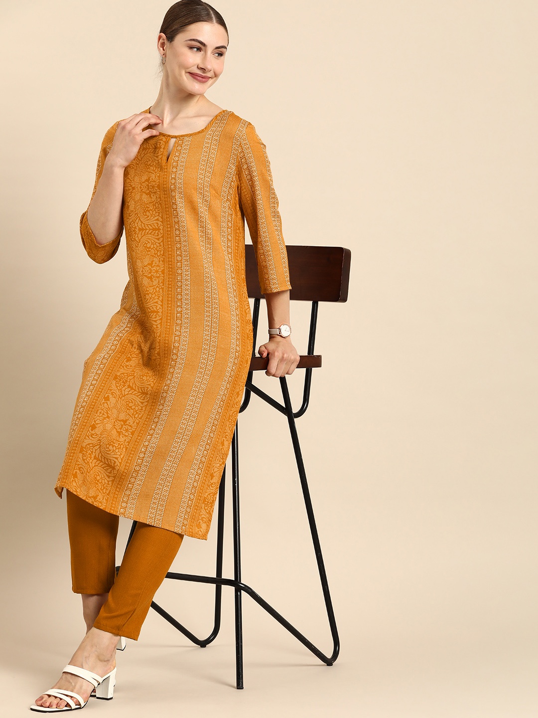 

Anouk Women Ethnic Motifs Printed Kurta with Trousers, Mustard