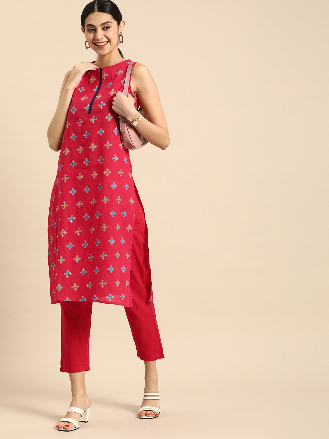

Anouk Women Printed Regular Pure Cotton Kurta with Trousers, Red