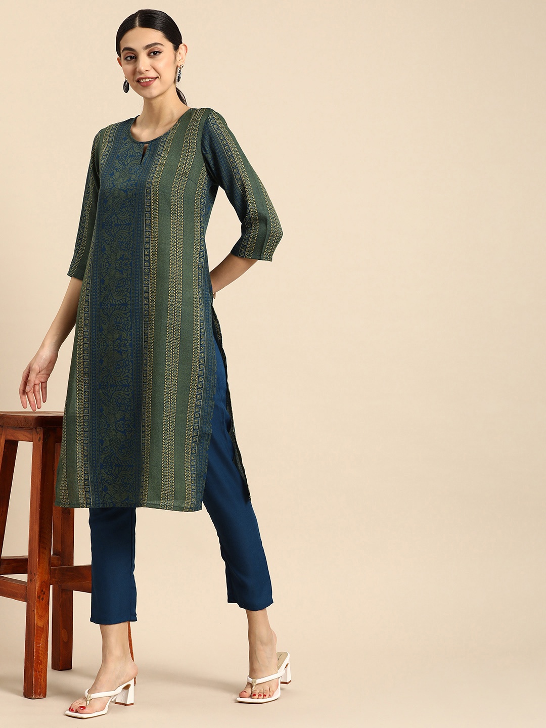 

Anouk Ethnic Motifs Printed Regular Kurta with Trousers, Blue