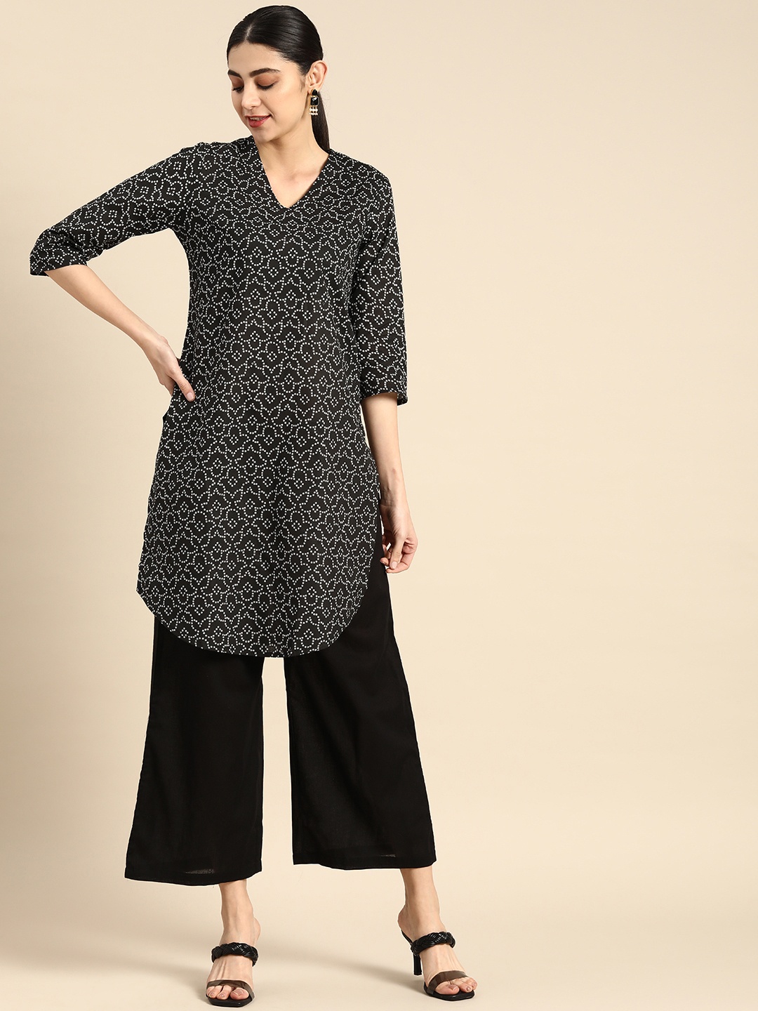 

Anouk V-Neck Printed Pure Cotton Kurta with Palazzos, Black