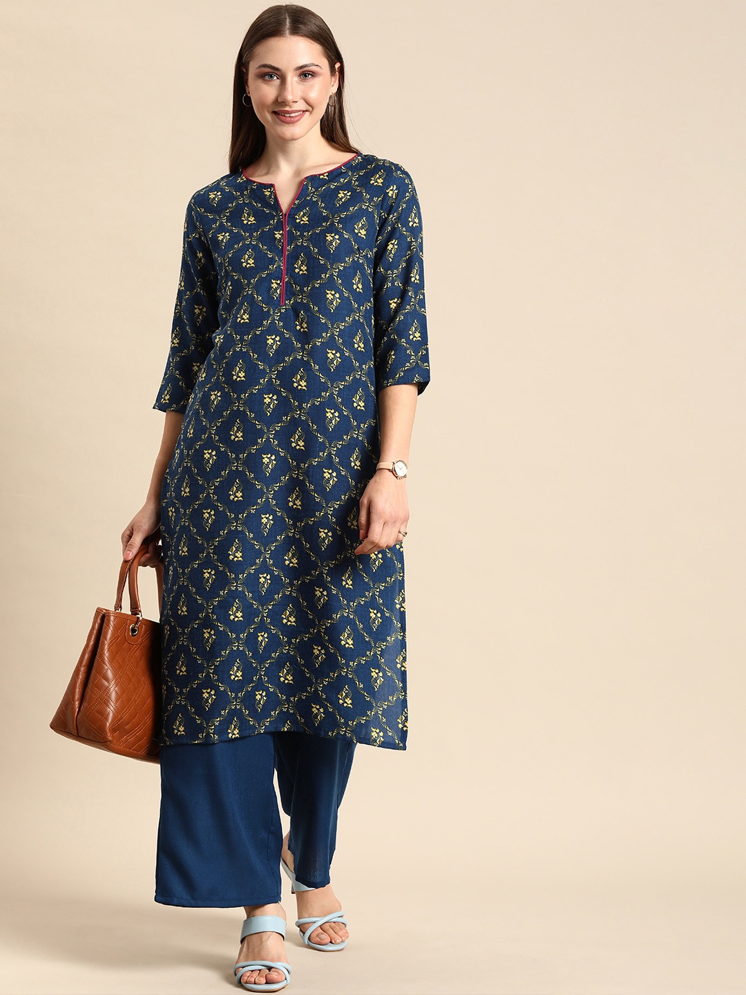 

Anouk Women Floral Printed Kurta with Palazzos Set, Blue