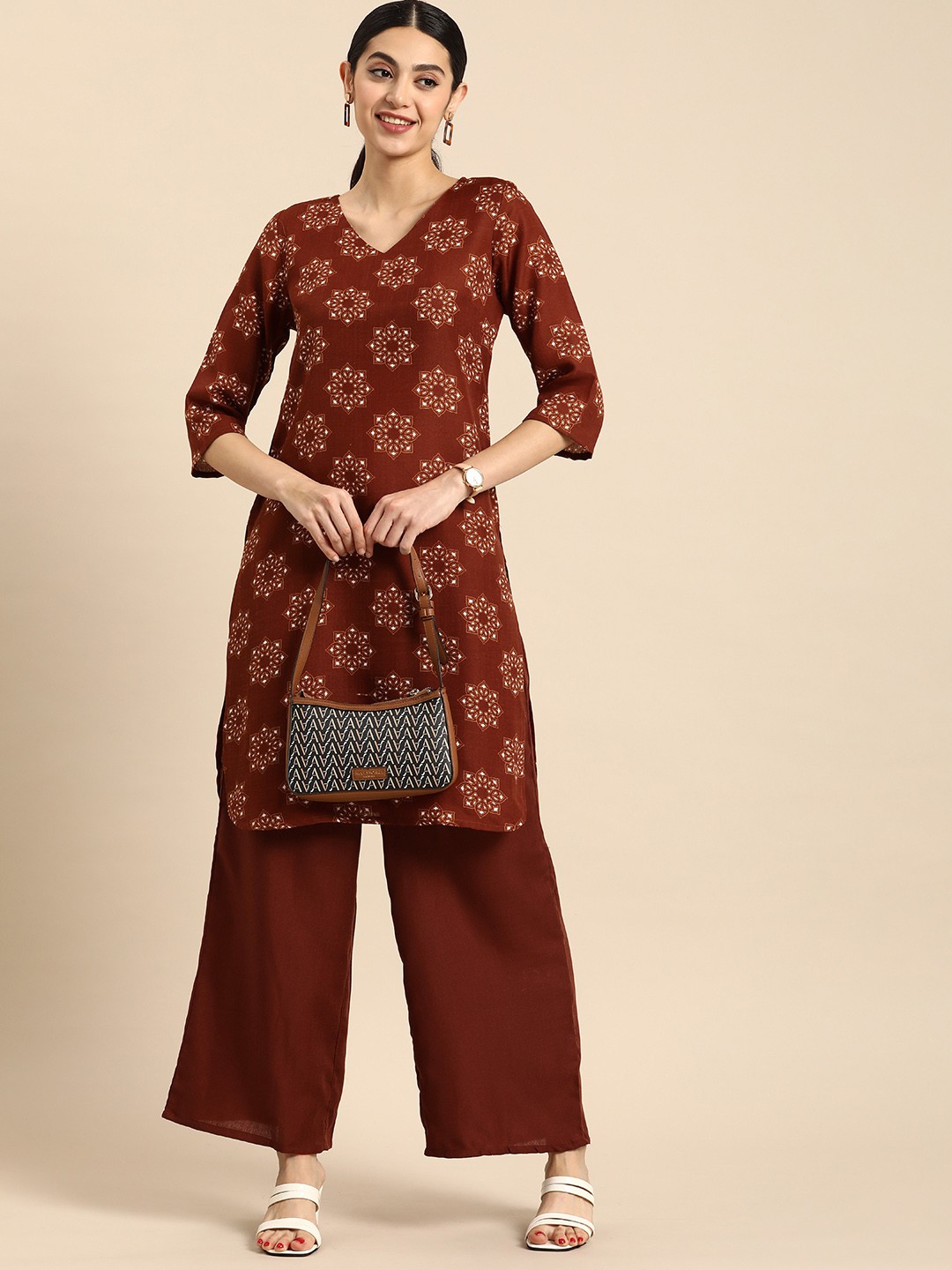 

Anouk Women Floral Printed Kurta with Palazzos, Rust