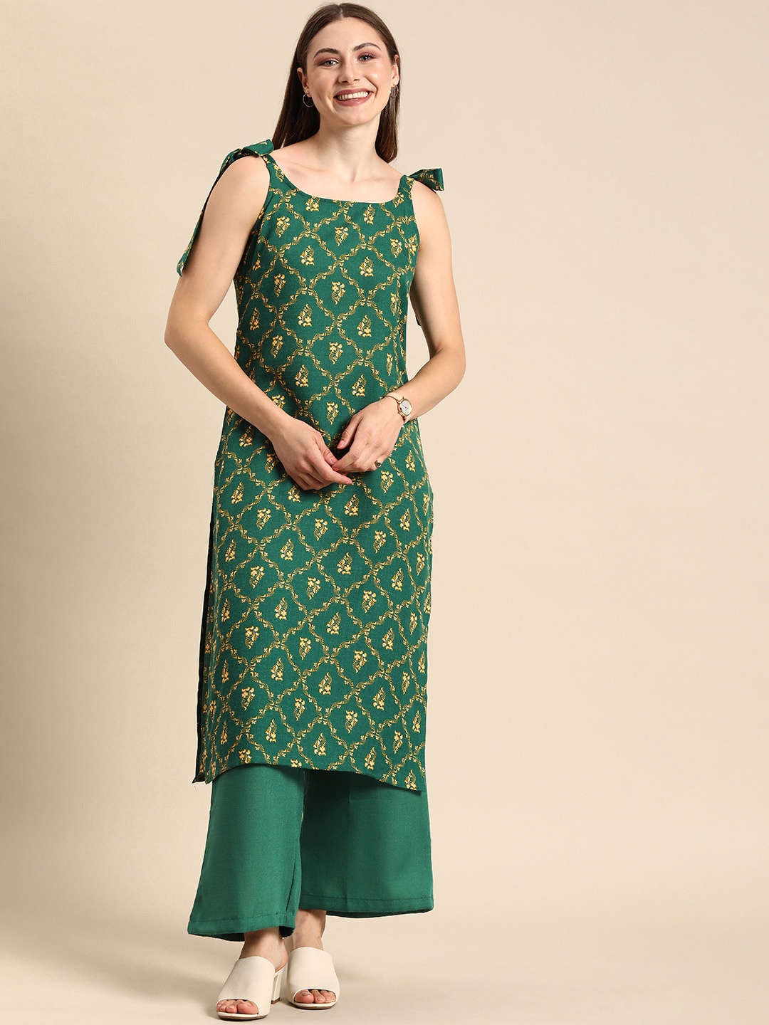 

Anouk Women Floral Printed Kurta with Palazzos Set, Green