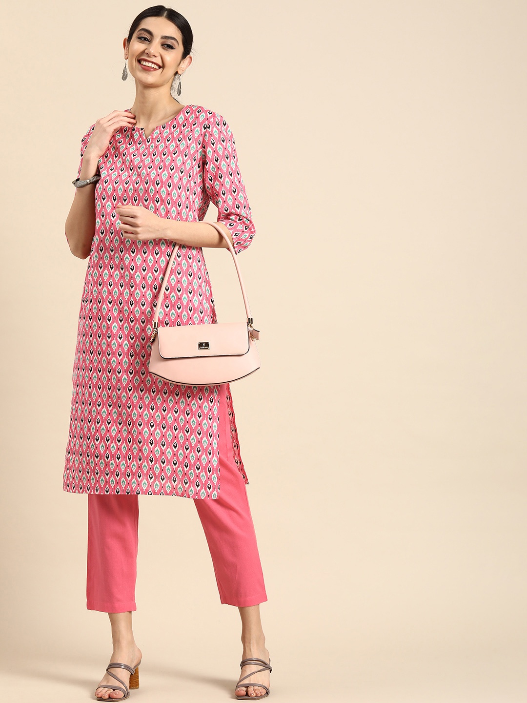 

Anouk Women Ethnic Motifs Printed Pure Cotton Kurta with Trousers, Coral