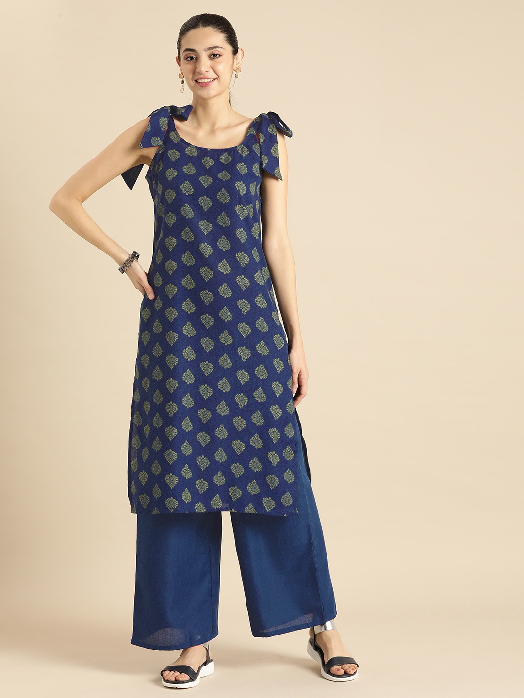 

Anouk Printed Regular Kurta with Solid Palazzos, Blue