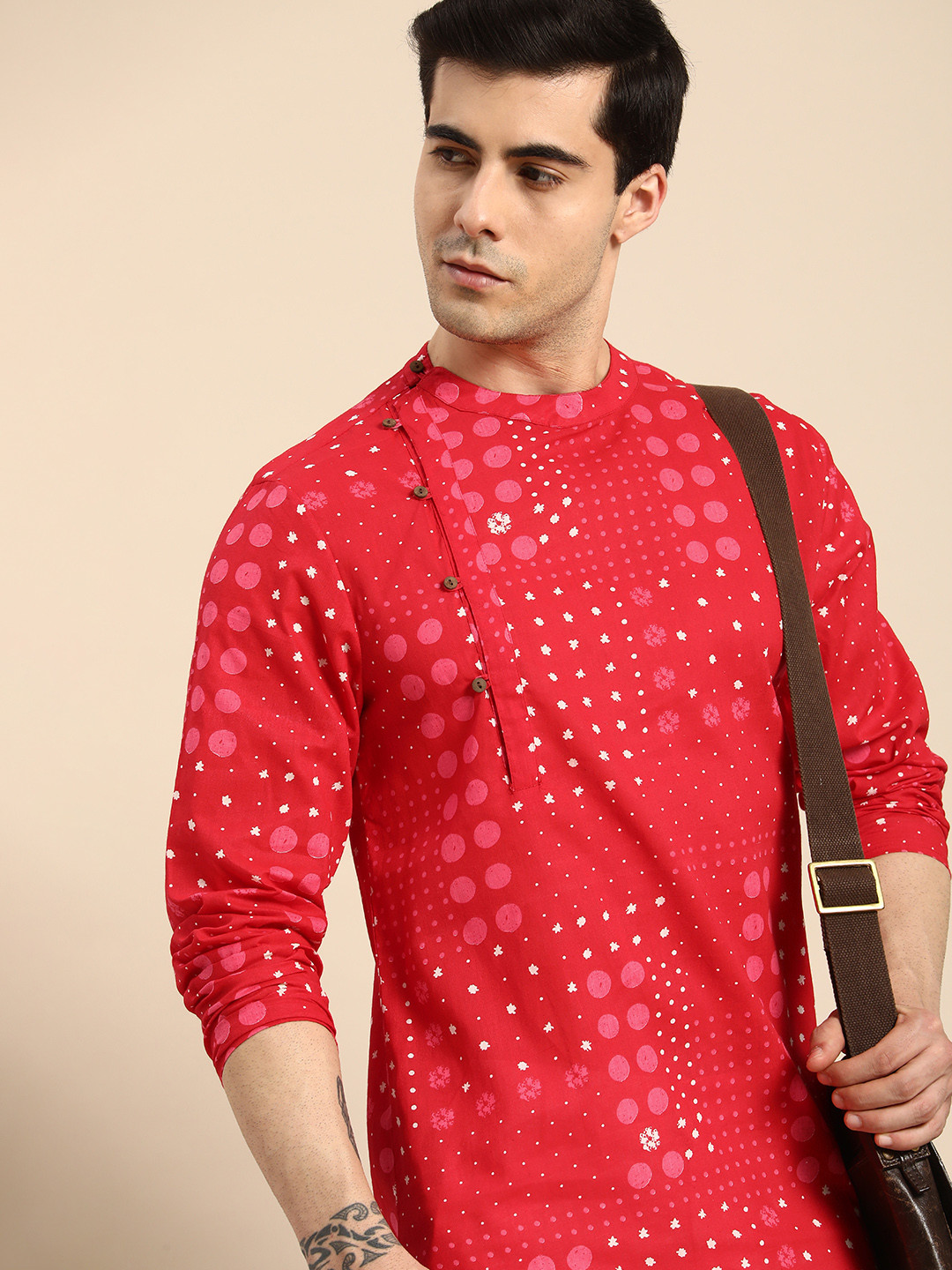 

Anouk Men Pure Cotton Geometric Printed Angrakha Kurta, Red