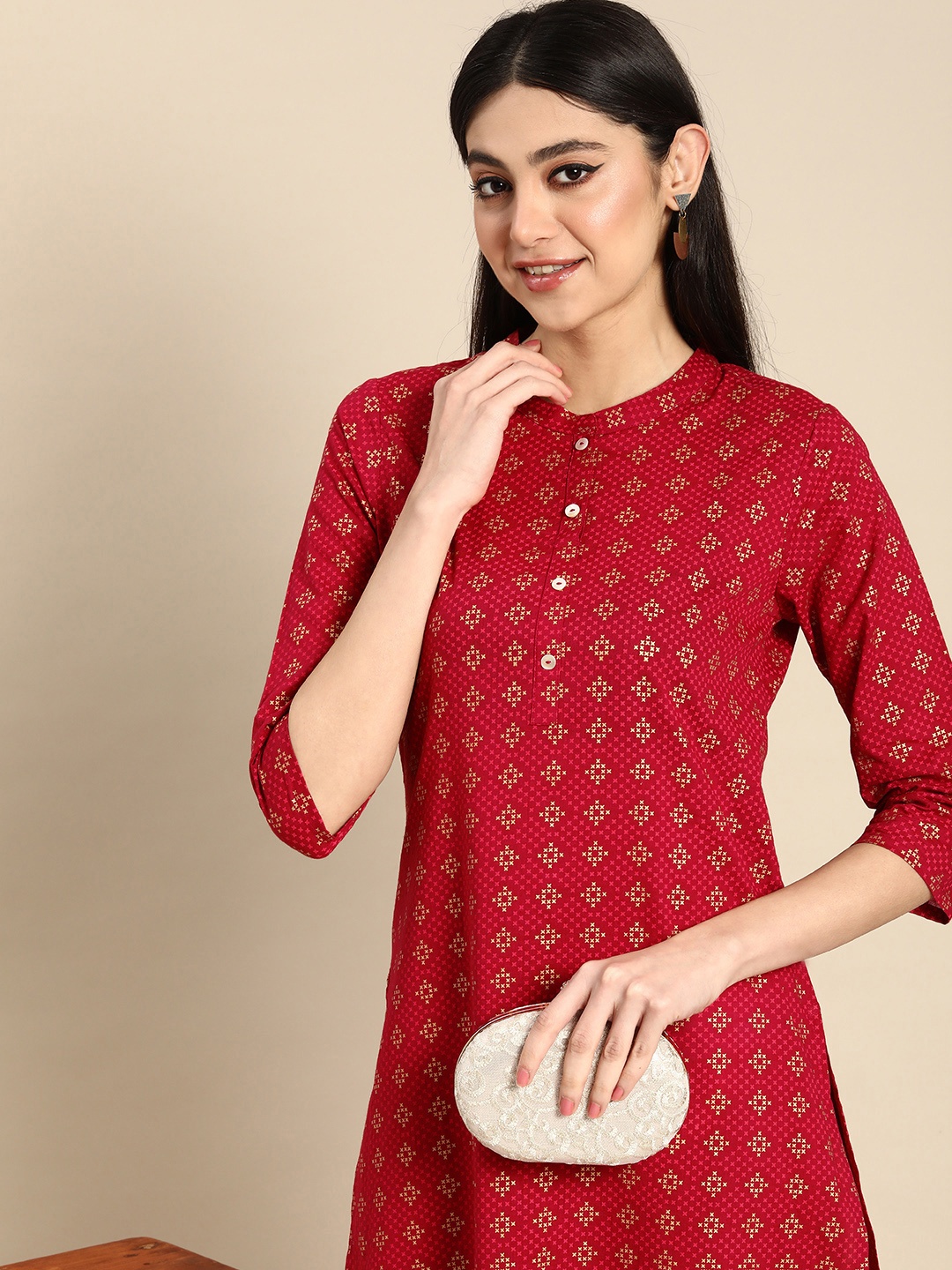 

Anouk Women Pure Cotton Geometric Printed Straight Kurta, Maroon