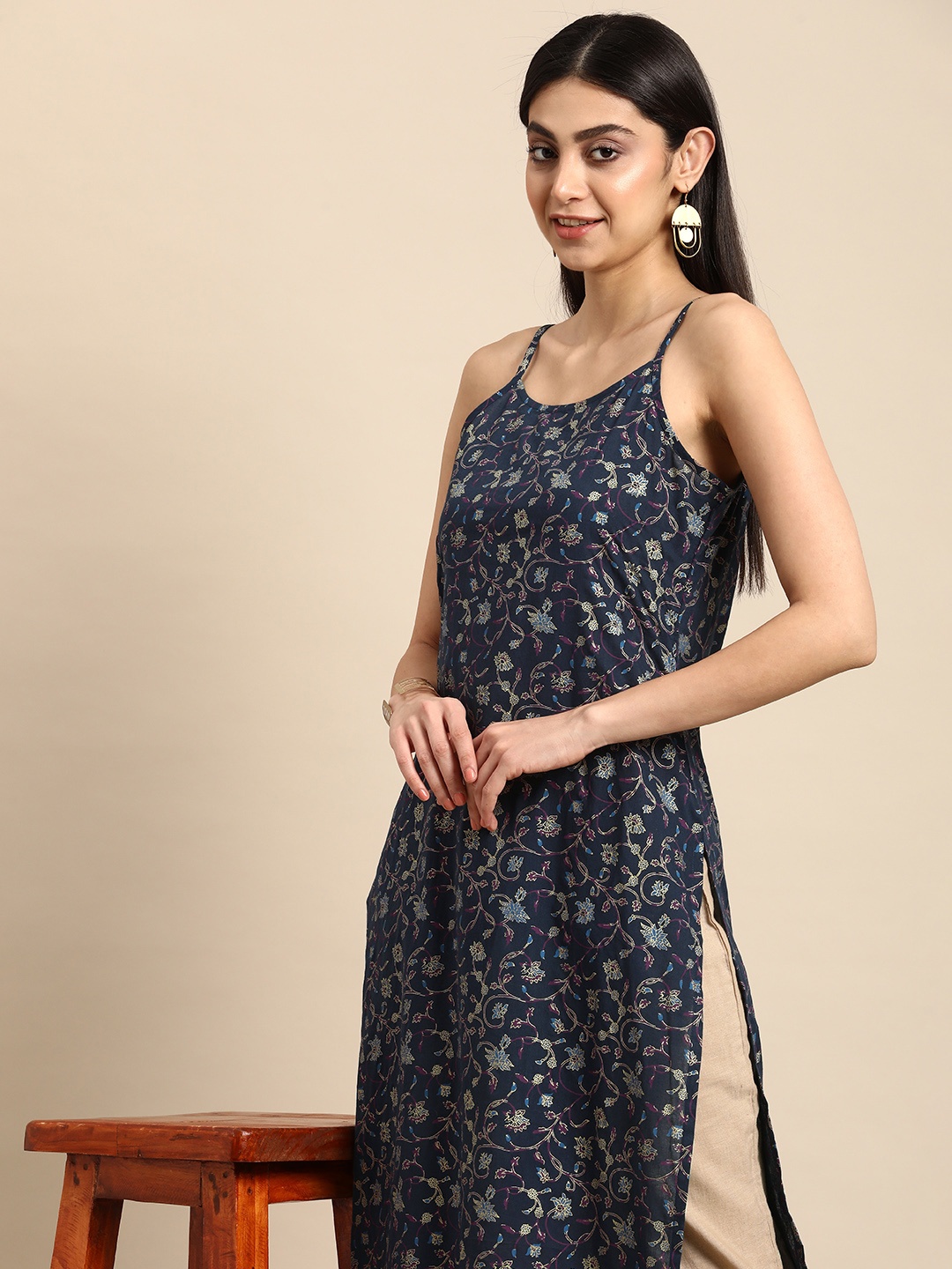 

Anouk Shoulder Straps Floral Printed Cotton Kurta, Navy blue