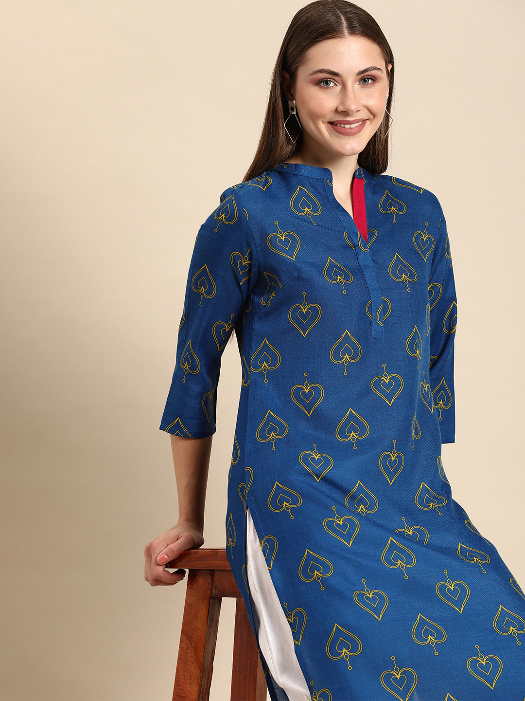 

Anouk Ethnic Motifs Printed Mandarin-Collar Straight Kurta, Blue