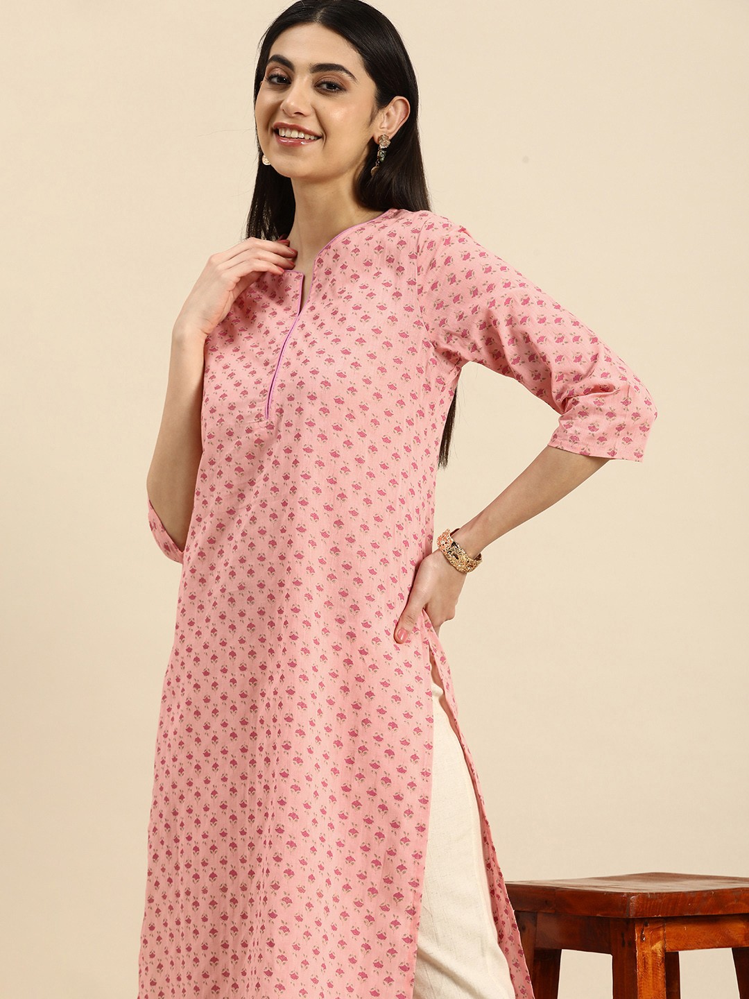 

Anouk Floral Printed Pure Cotton Kurta, Pink