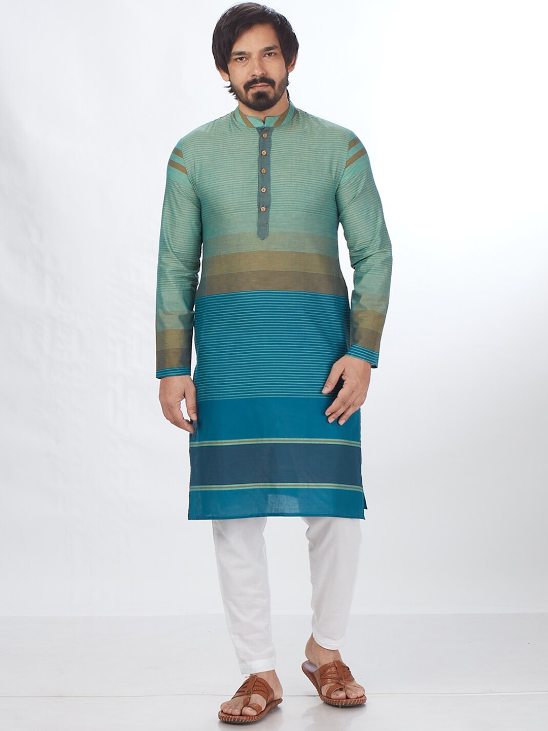 

Blacksmith Men Jacquard Kurta, Blue