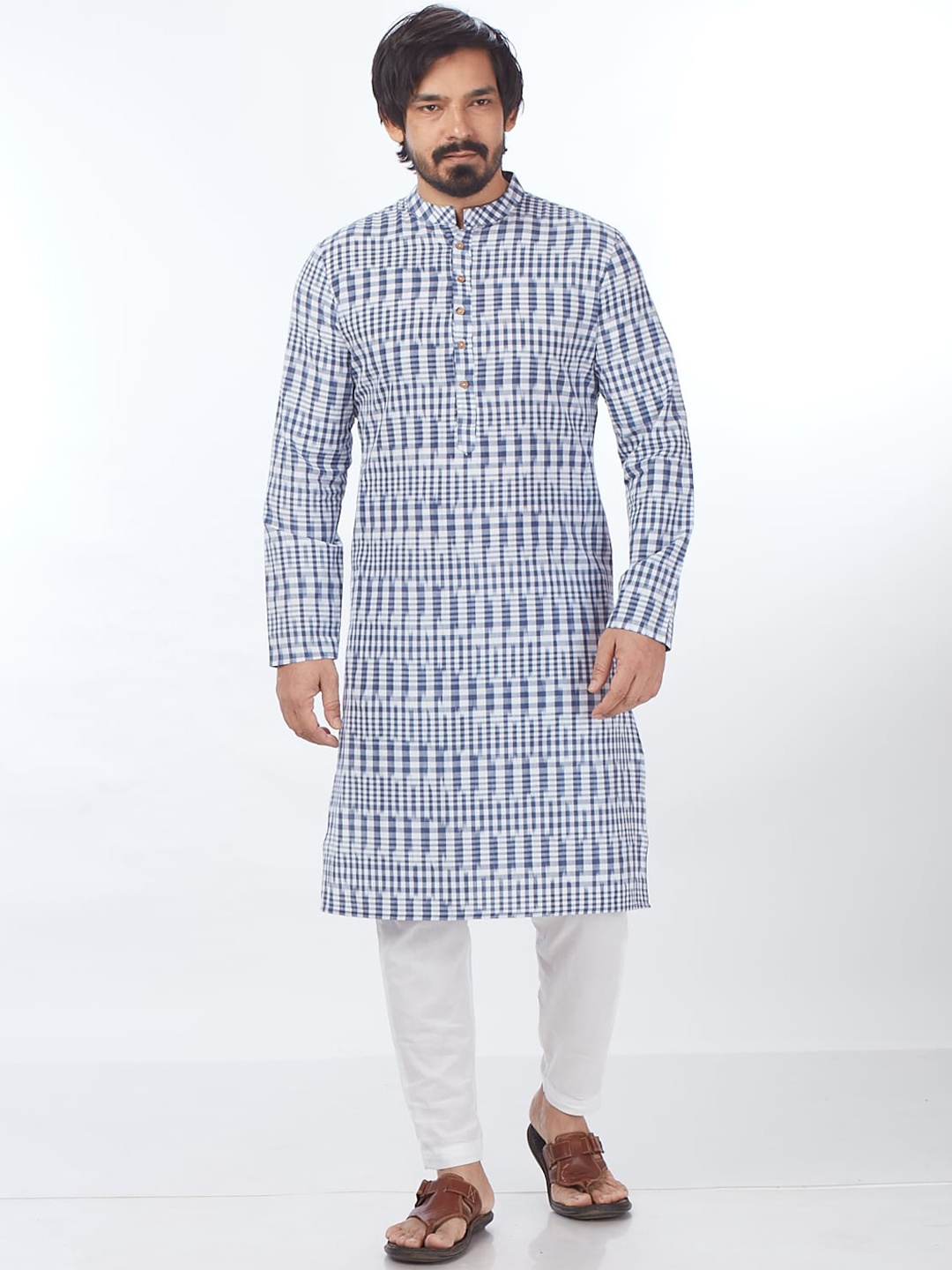 

Blacksmith Men Geometric Thread Work Jacquard Kurta, Blue
