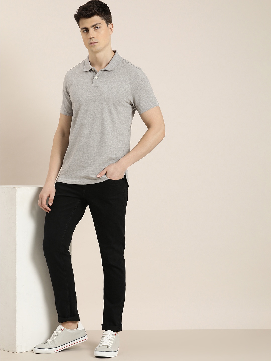 

INVICTUS Men Pure Cotton Solid Polo Collar T-shirt, Grey