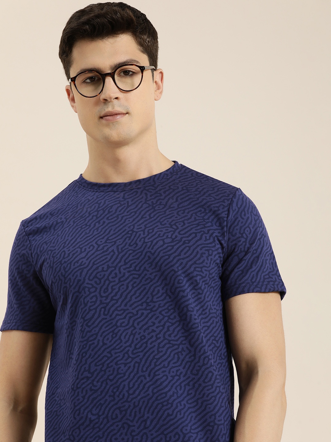 

INVICTUS Men Pure Cotton Abstract Printed Casual T-shirt, Navy blue