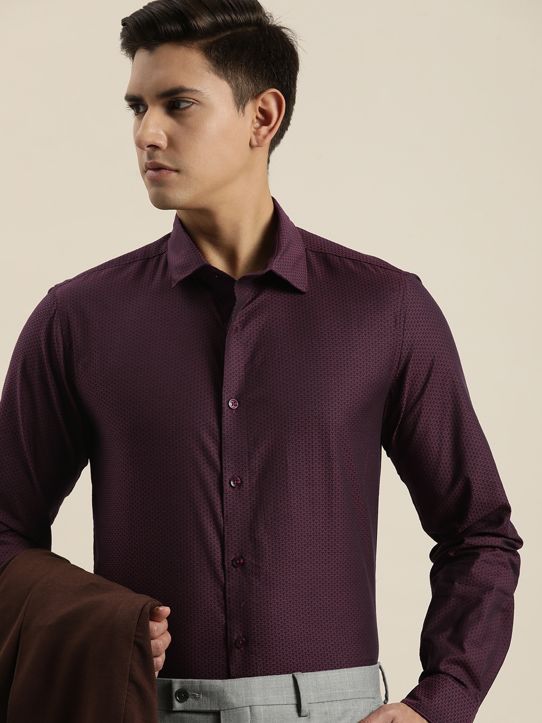 

INVICTUS Men Slim Fit Printed Pure Cotton Formal Shirt, Burgundy