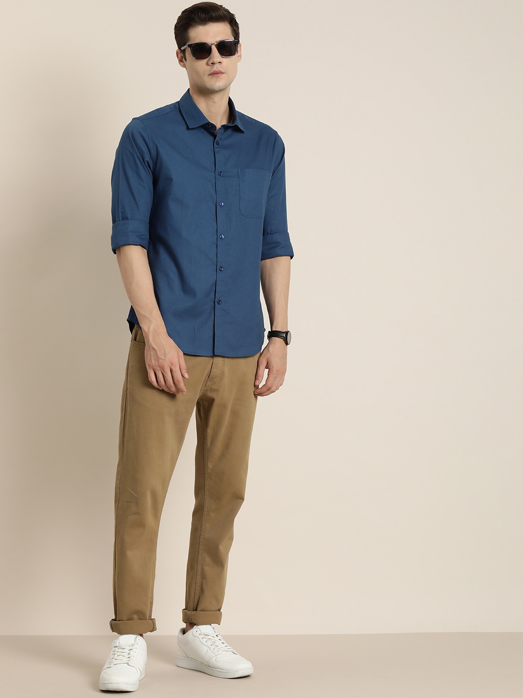 

INVICTUS Men Pure Cotton Solid Slim Fit Casual Shirt, Blue