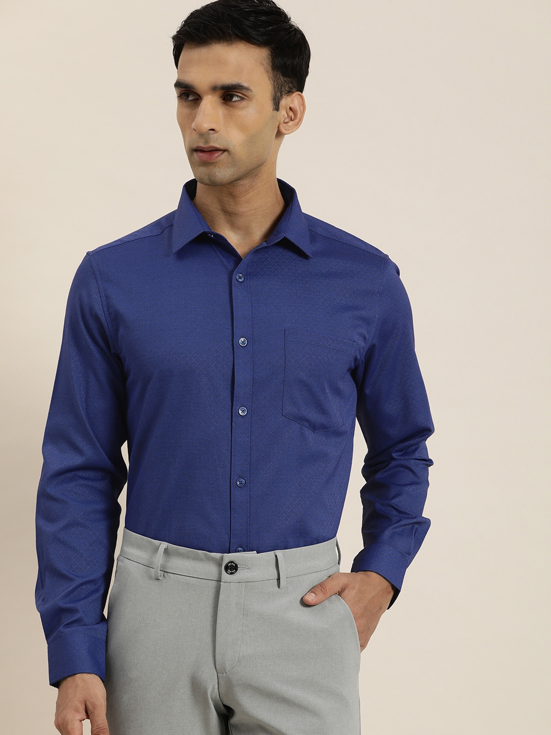 

INVICTUS Men Geometric Slim Fit Semiformal Shirt, Blue