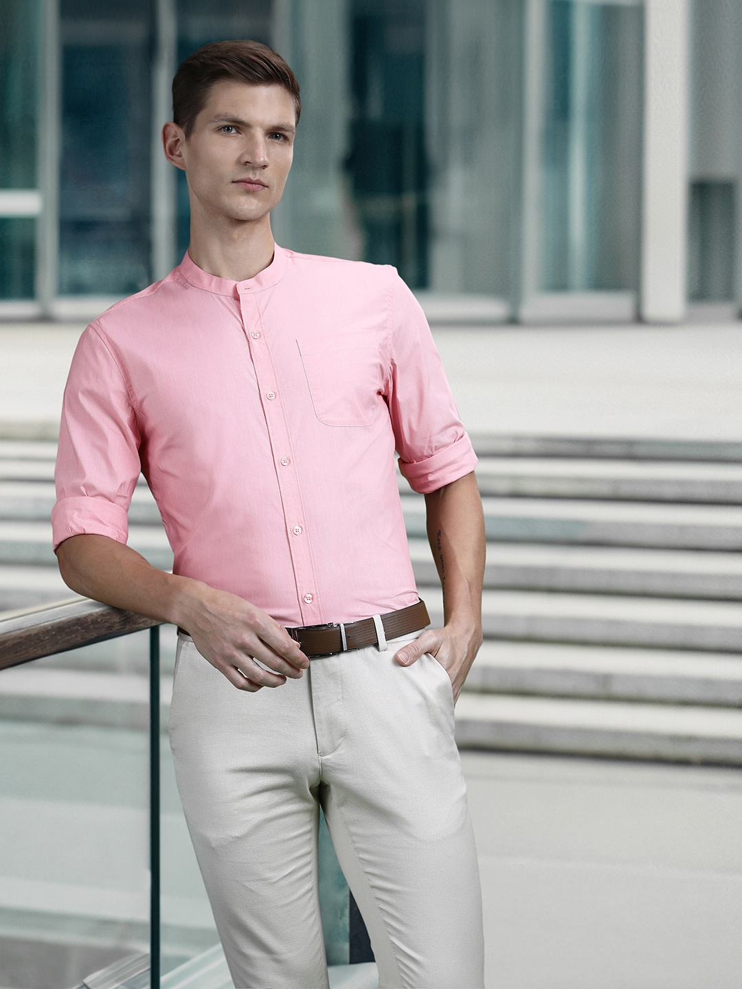 

INVICTUS Solid Slim Fit Pure Cotton Formal Shirt, Peach