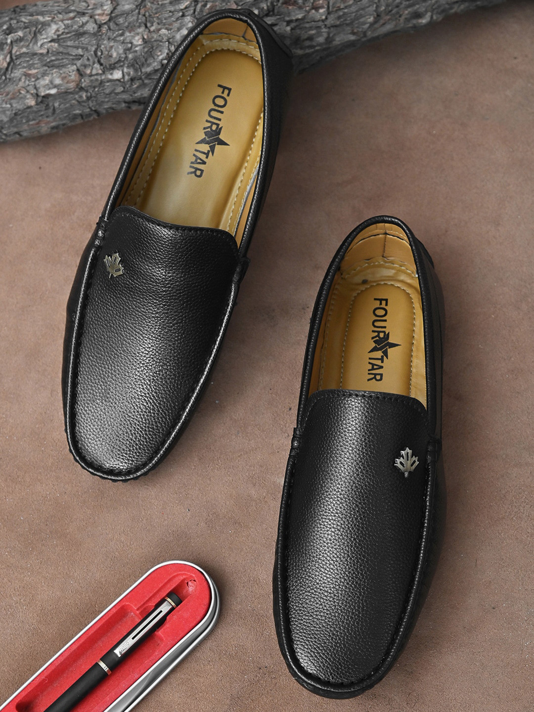 

FOUR STAR TRUCK SALES Men Black Textured Loafers