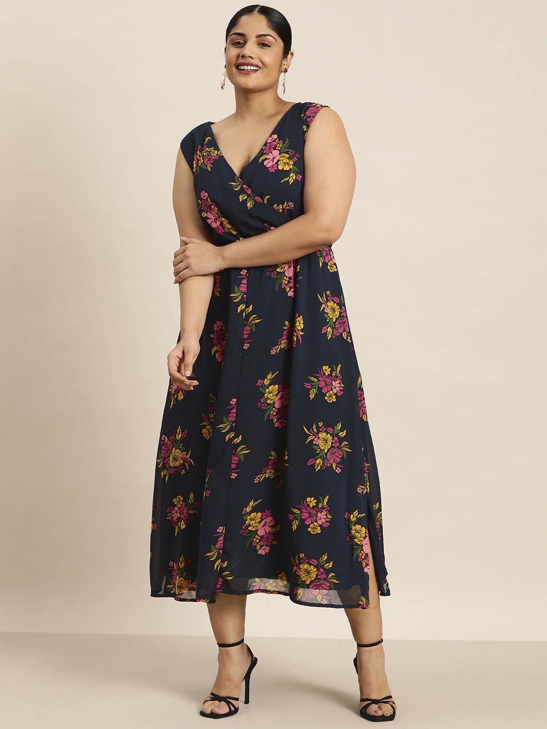 

Sztori Plus Size Floral Print Maxi Wrap Dress, Navy blue