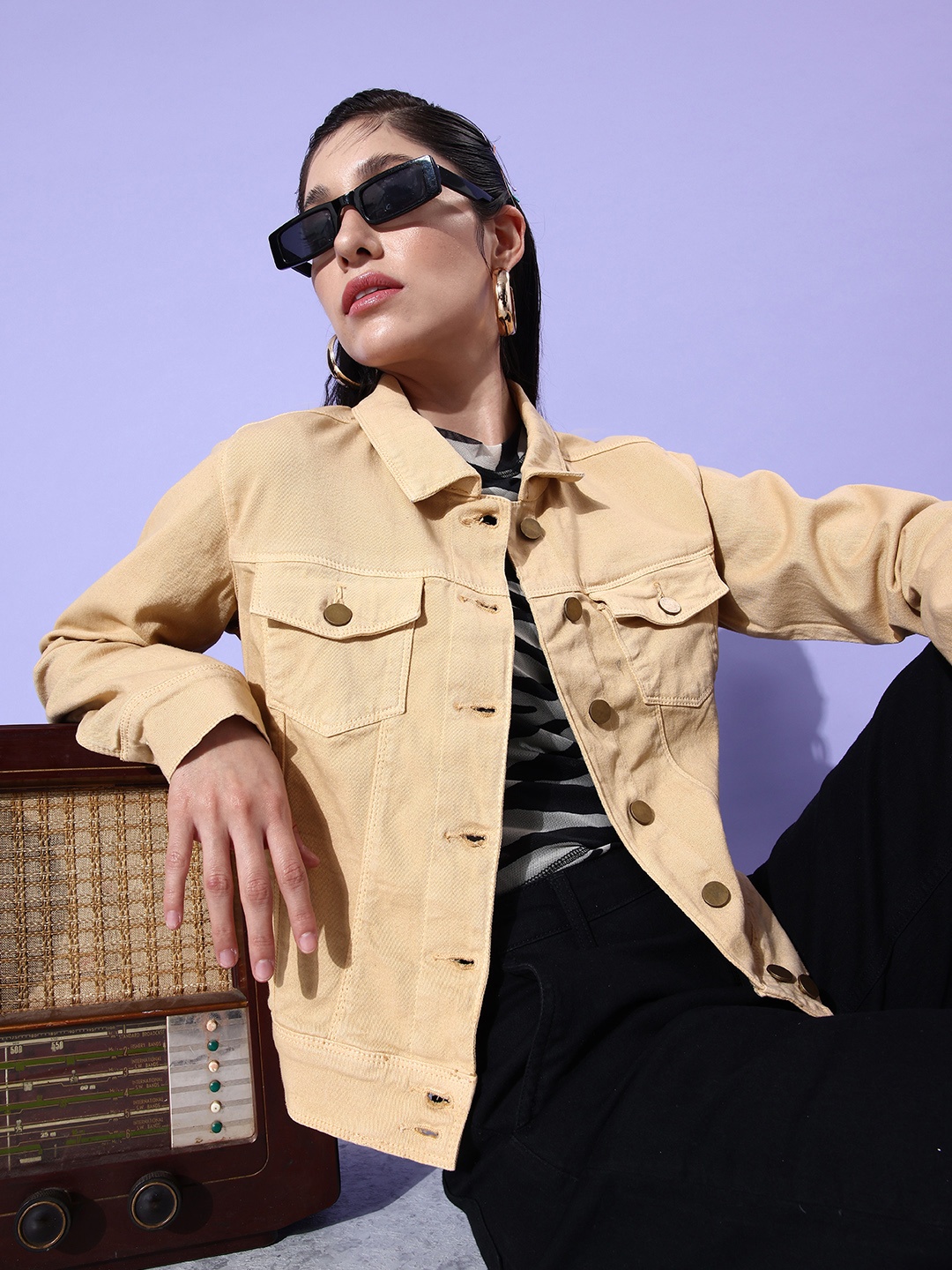 

Dressberry Solid Pure Cotton Casual Denim Jacket, Beige