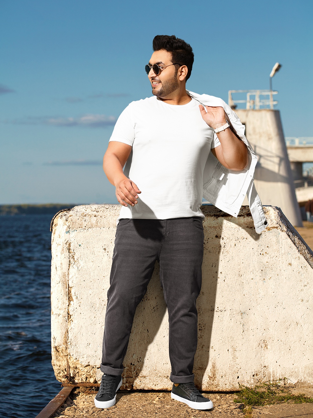 

Sztori Men Plus Size Slim Tapered Fit Stretchable Jeans, Charcoal