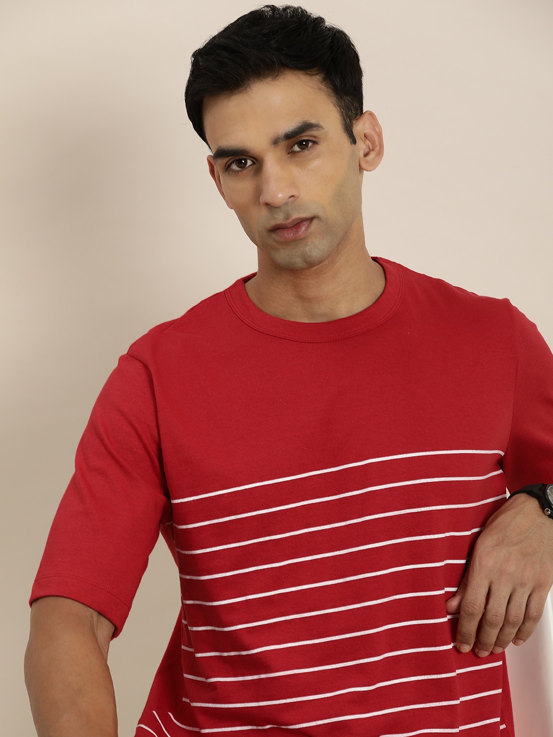 

INVICTUS Men Round Neck Striped T-shirt, Red