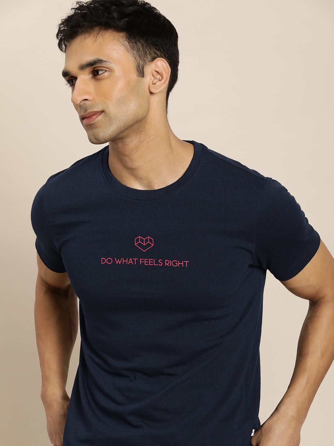 

INVICTUS Men Typography Printed Round Neck Casual T-shirt, Navy blue