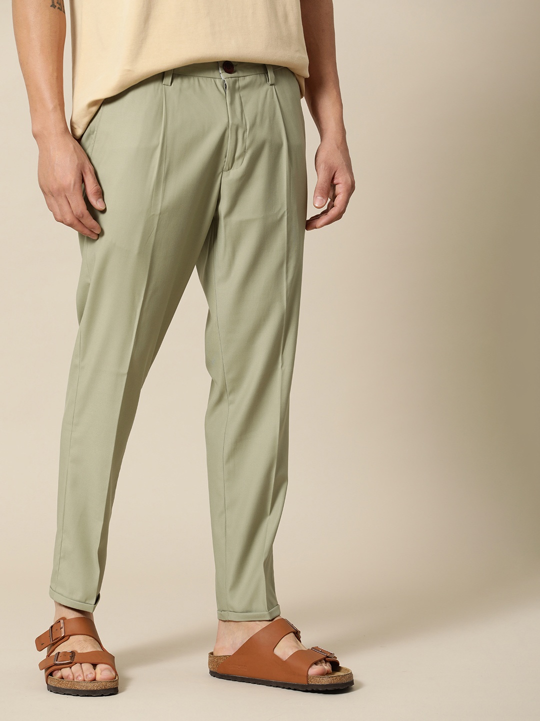 

Mr Bowerbird Men Tailored Pleated Trousers, Olive