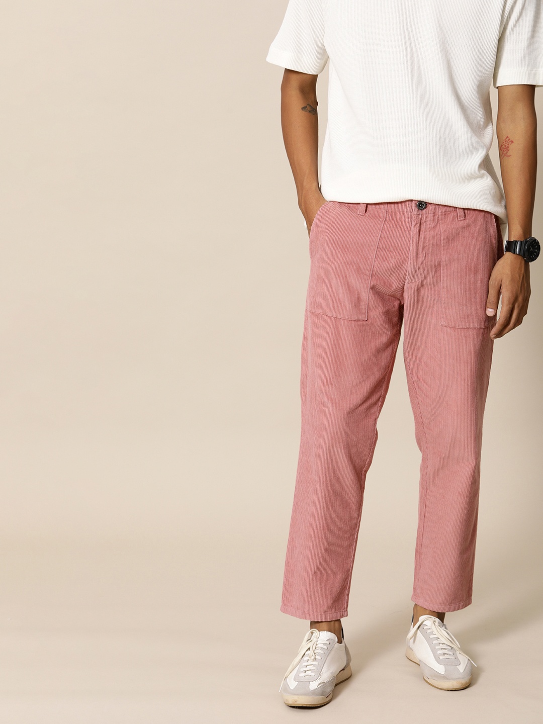 

Mr Bowerbird Men Pure Cotton Mid-Rise Tailored Fit Corduroy Trousers, Rose gold