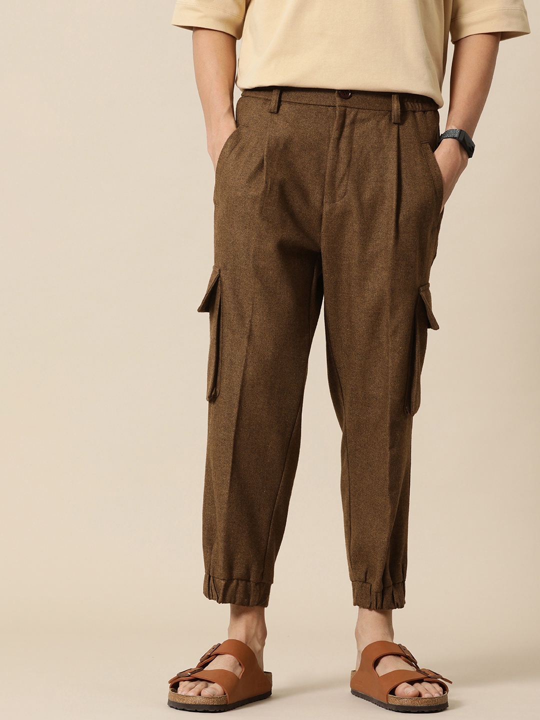 

Mr Bowerbird Men Solid Tweed Pleated Cargos Trousers, Brown