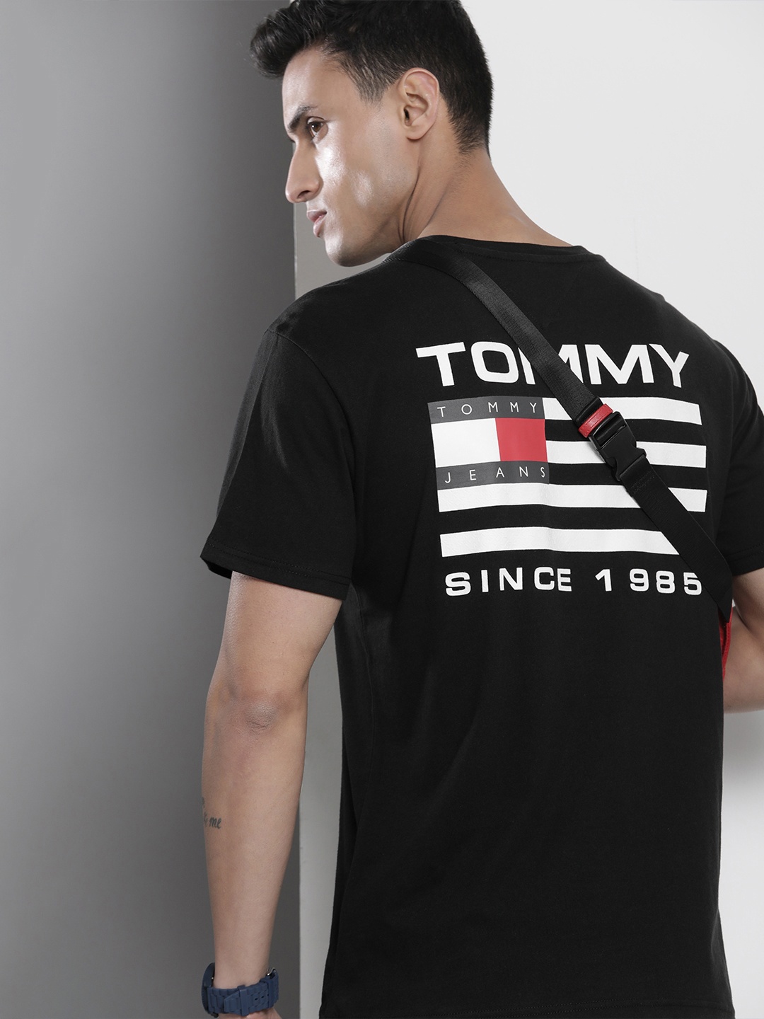 

Tommy Hilfiger Men Pure Cotton Brand Logo Printed T-shirt, Black