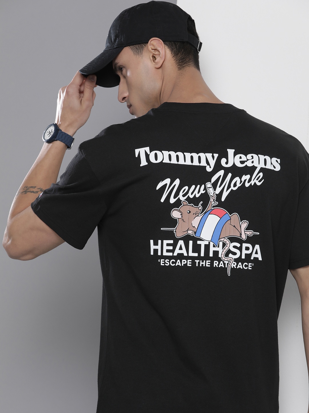 

Tommy Hilfiger Men Pure Cotton Brand Logo Printed T-shirt, Black