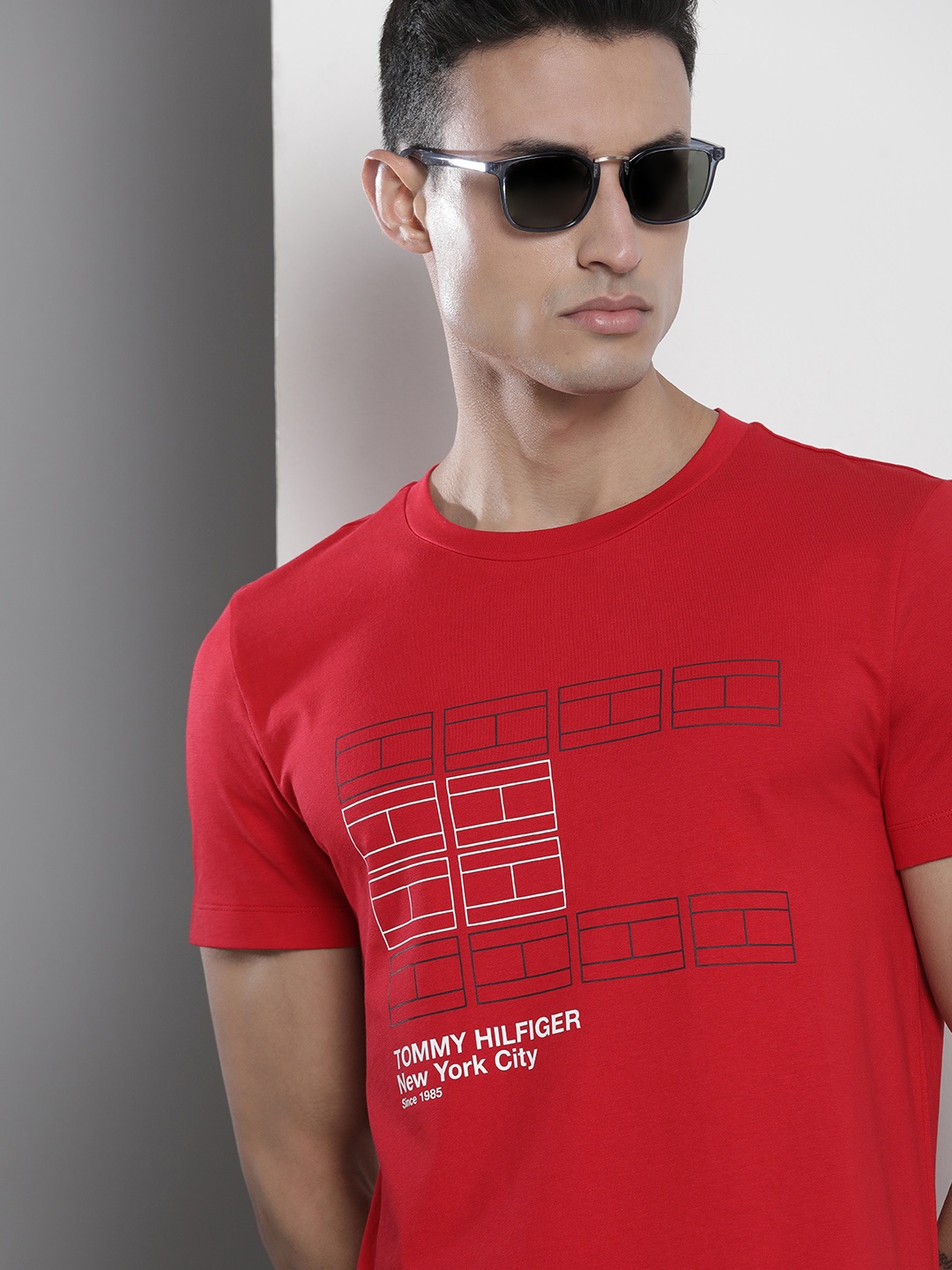 

Tommy Hilfiger Men Pure Cotton Printed Slim Fit T-shirt, Red