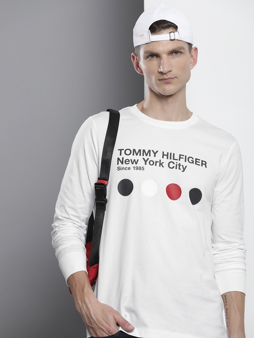 

Tommy Hilfiger Brand Logo & Geometric Print Knitted Organic Cotton T-shirt, White