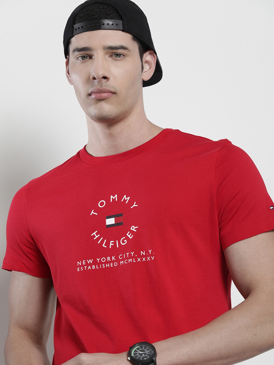 

Tommy Hilfiger Men Brand Logo Printed Pure Cotton Slim Fit T-shirt, Red