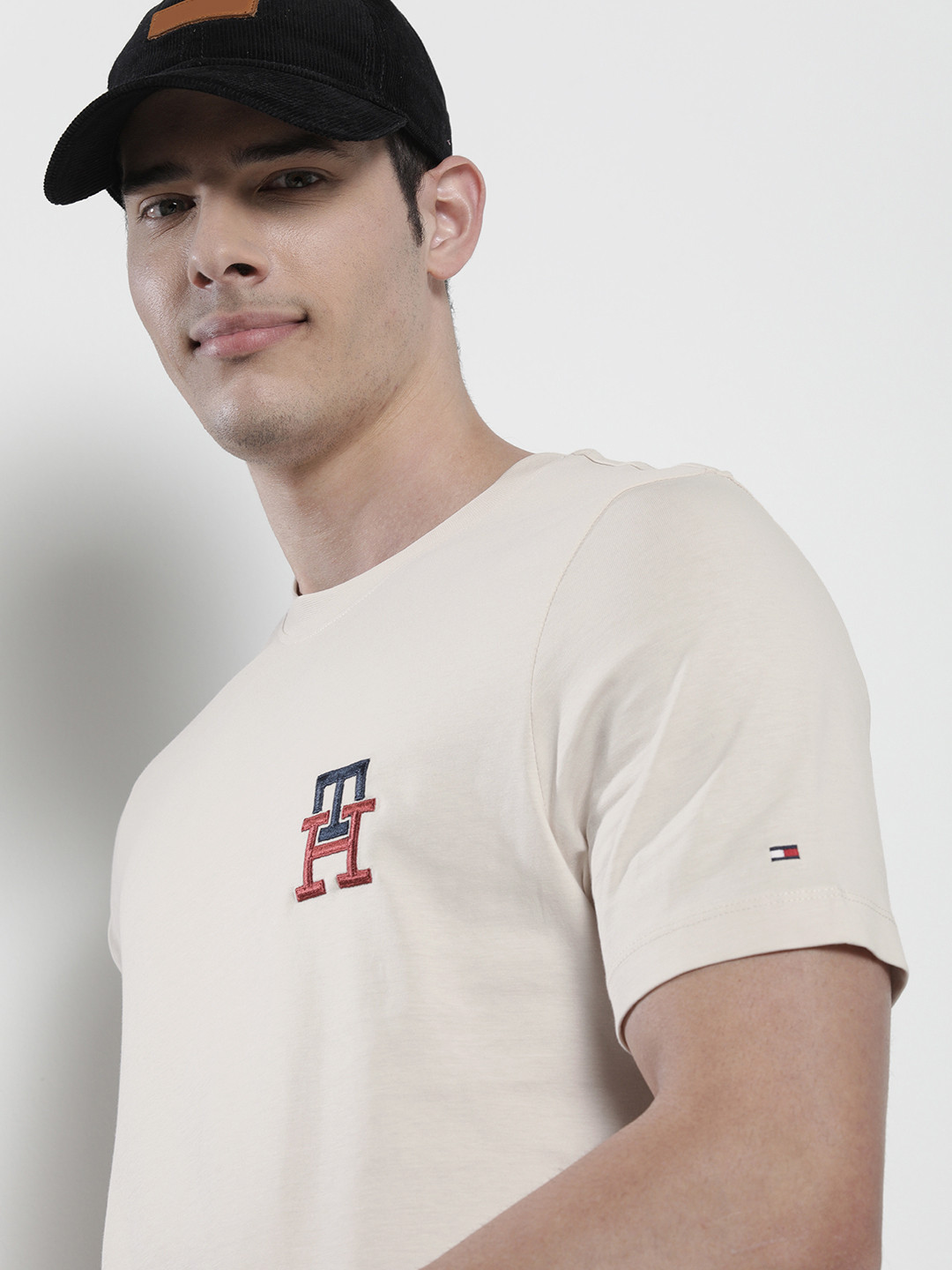 

Tommy Hilfiger Men Pure Cotton Round Neck T-shirt, Cream