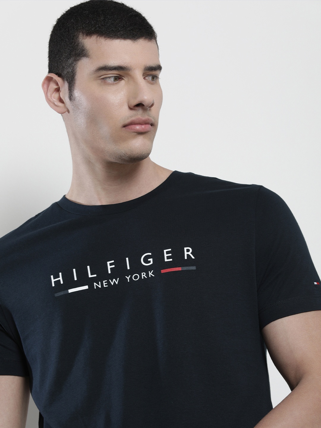 

Tommy Hilfiger Men Sustainable Pure Cotton Brand Logo Printed Slim Fit T-shirt, Navy blue