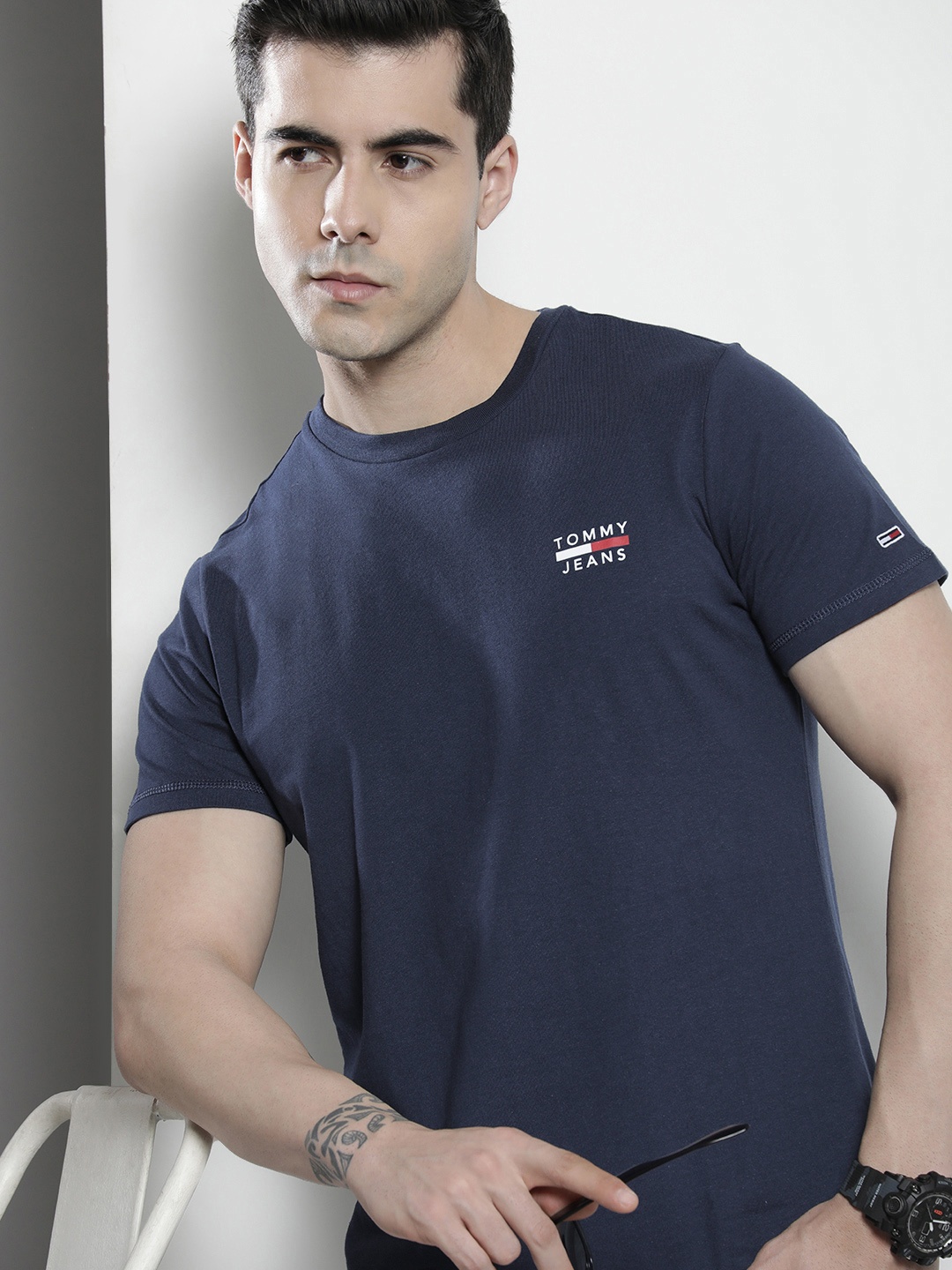 

Tommy Hilfiger Men Pure Cotton T-shirt with Logo Detailing, Navy blue
