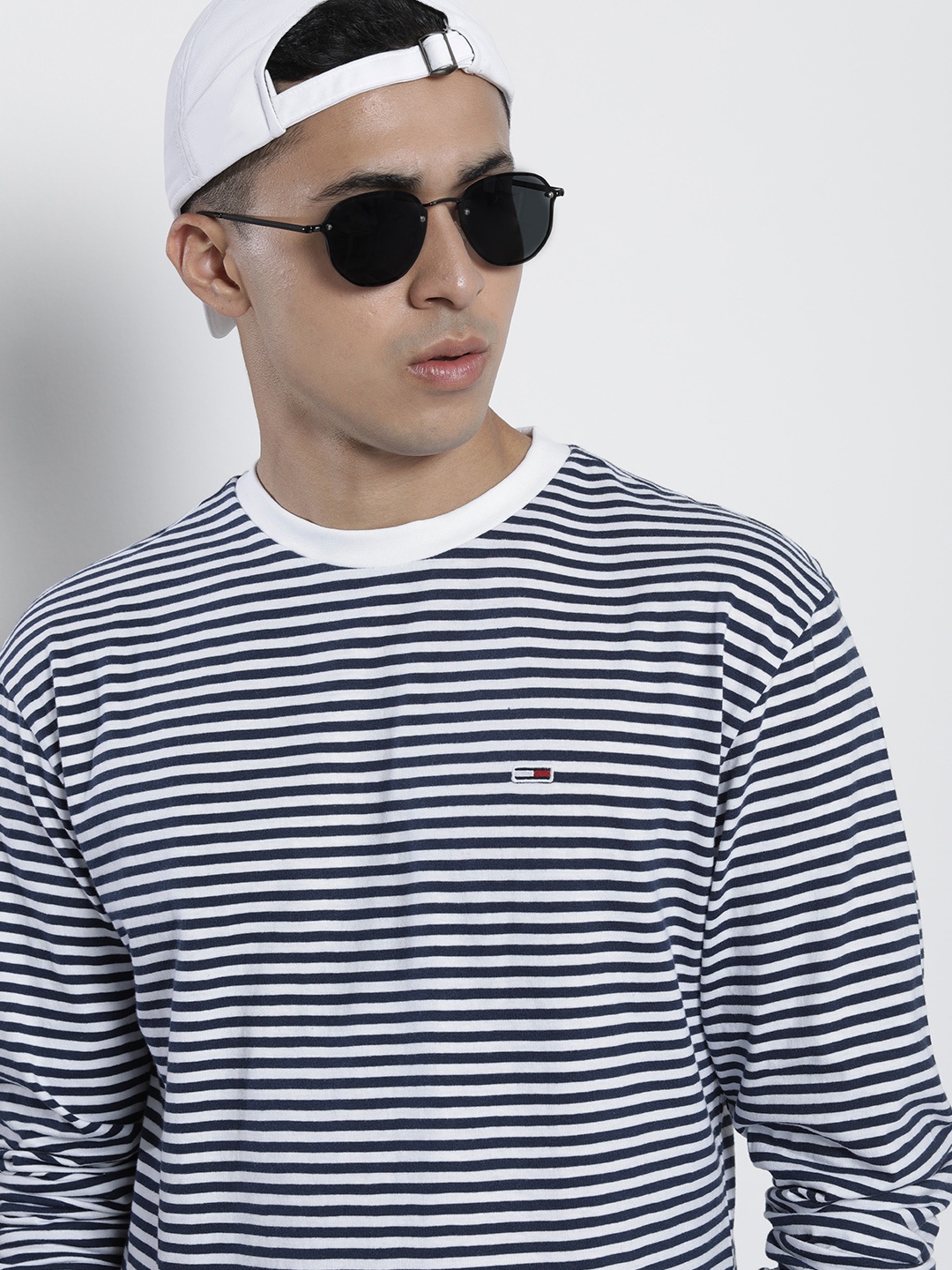 

Tommy Hilfiger Men Sustainable Pure Cotton Round Neck Striped T-shirt, Navy blue