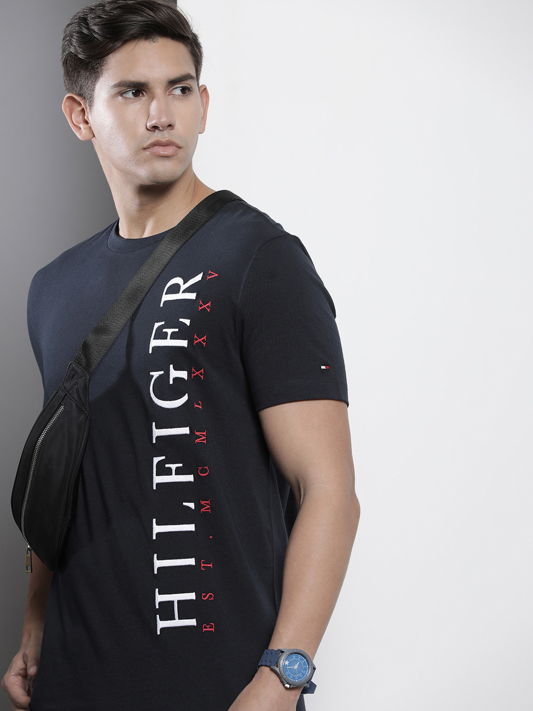 

Tommy Hilfiger Men Pure Cotton Brand Logo Printed T-shirt, Navy blue