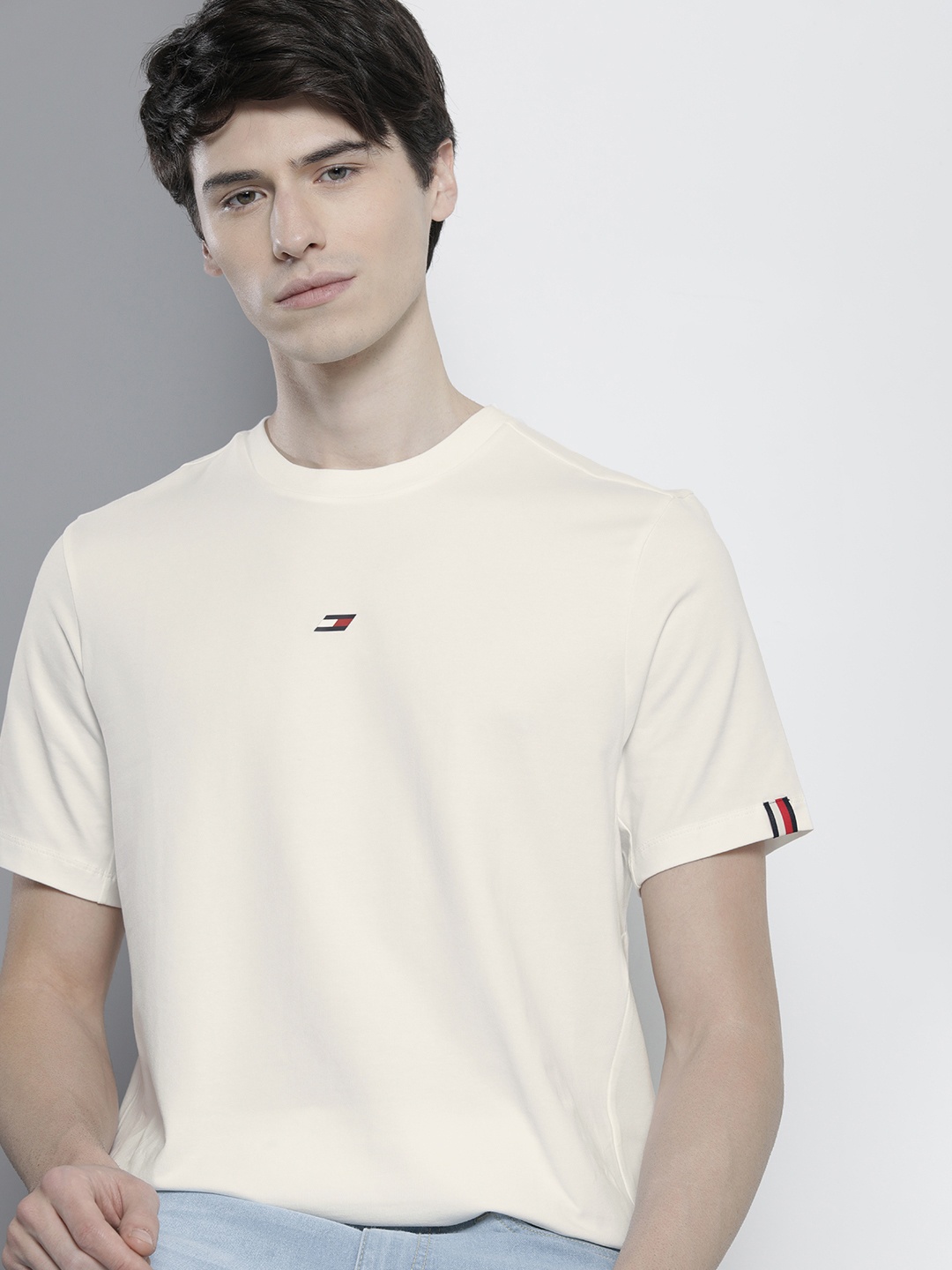 

Tommy Hilfiger Men Round Neck T-shirt, White
