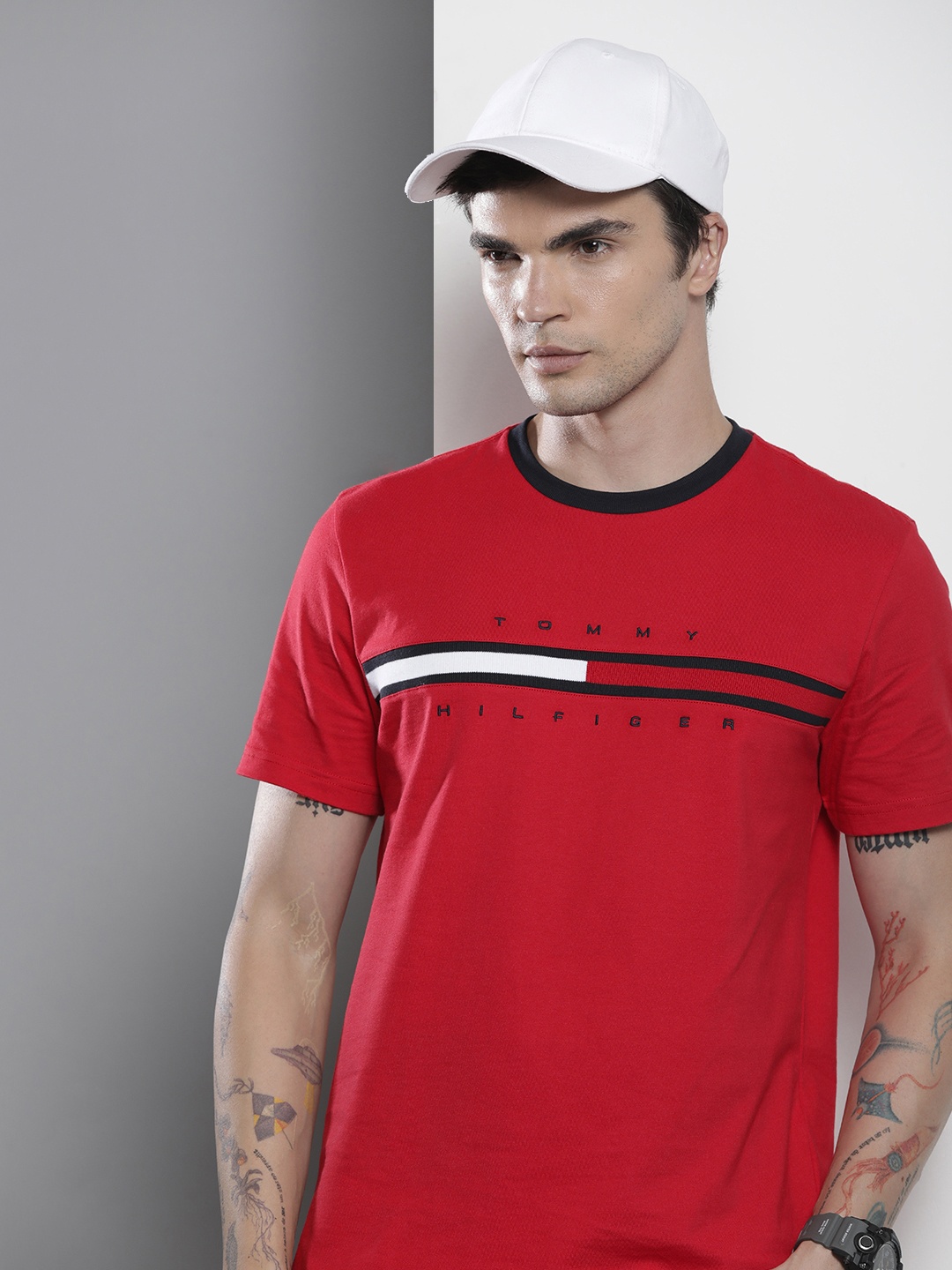 

Tommy Hilfiger Men Striped Pure Cotton T-shirt With Embroidered Detail, Red