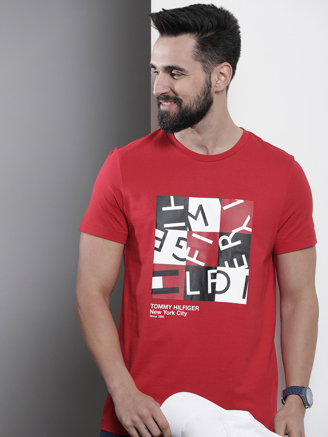 

Tommy Hilfiger Men Brand Logo Printed Pure Cotton Slim Fit T-shirt, Red